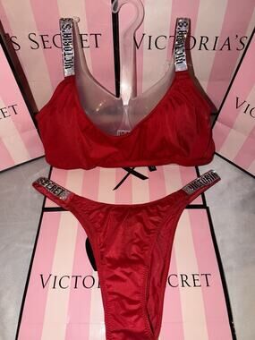 Victorias Secret Shine Strap Bra Bralette Satin Unlined Very Sexy Red M/L